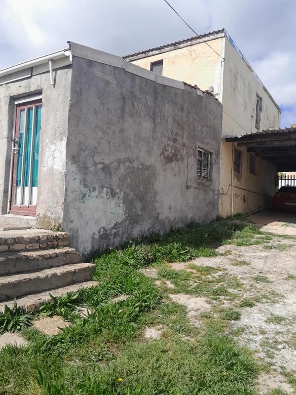 8 Bedroom Property for Sale in Caledon Western Cape